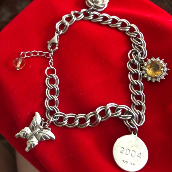 Avon 2004 Presidents Club Bracelet - Picture 3 of 3